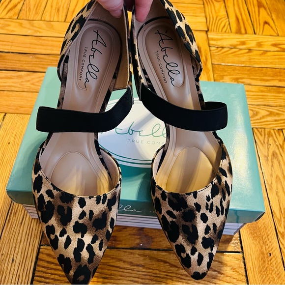 NEW ABELLA TRUE COMFORT LEOPARD HEELS SIZE 10 - Picture 2 of 10